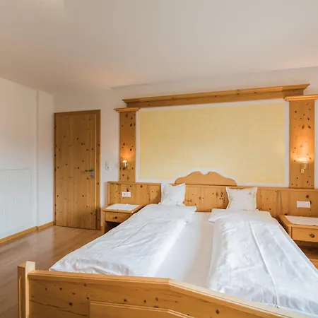 Klaudehof Farm stay Dobbiaco